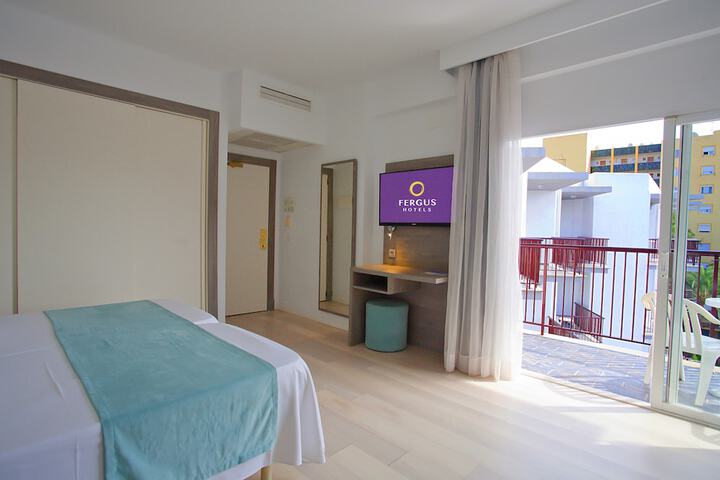 Room 15 of 27