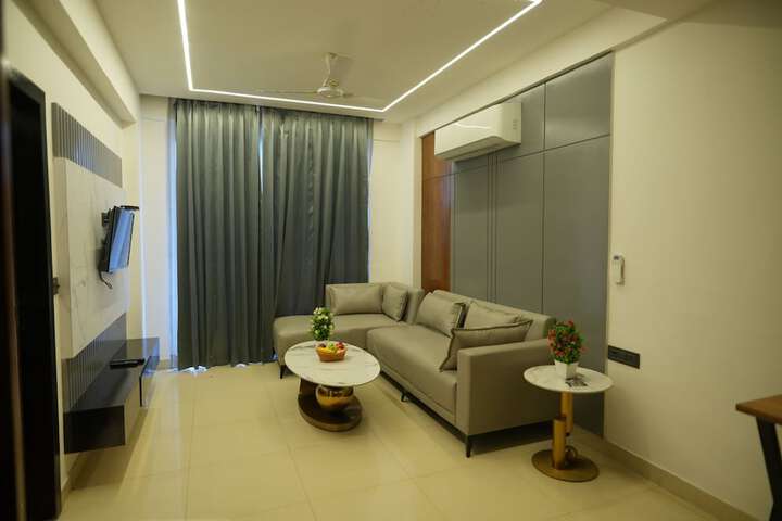Room 32 of 93