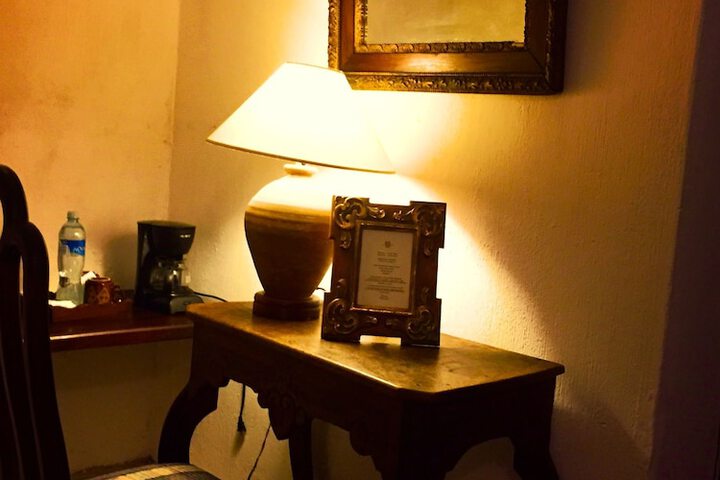Room 4 of 28