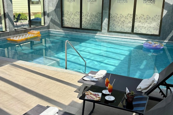 Pool 50 of 78