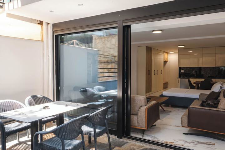 Terrace/Patio 110 of 175