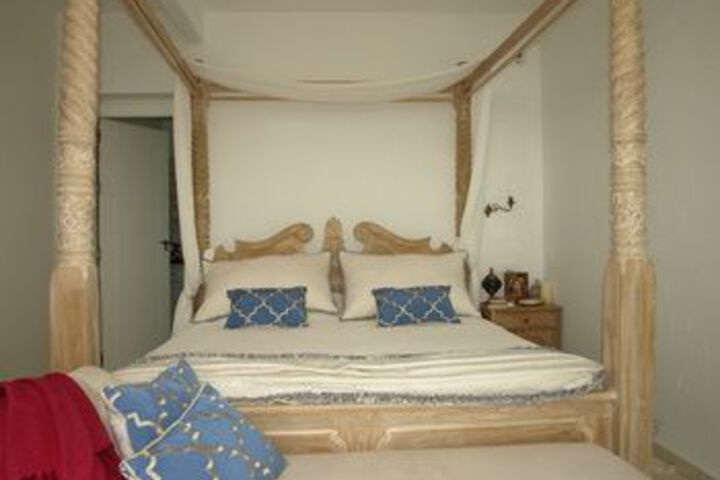 Room 12 of 44
