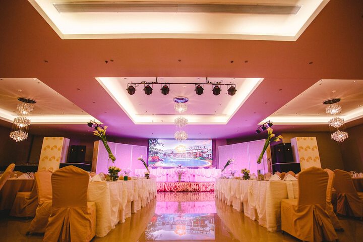 Ballroom/Hall 57 of 64