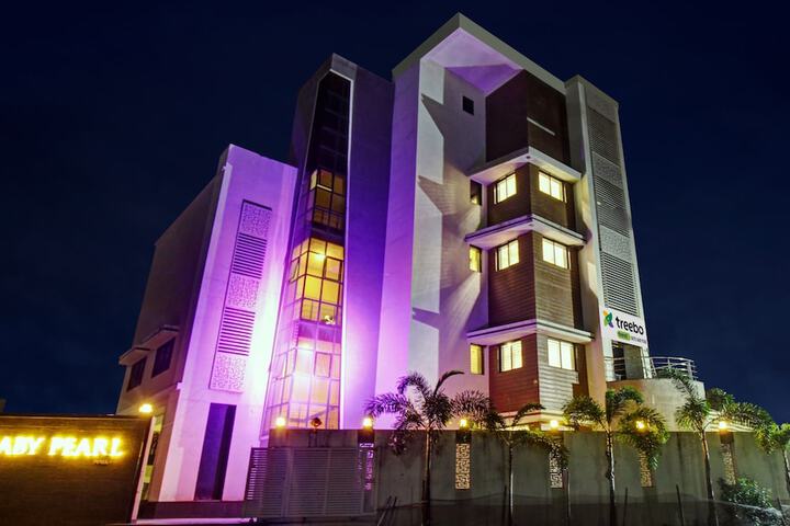 Hotel 26 of 28