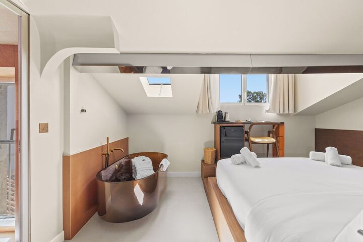 Room 29 of 102