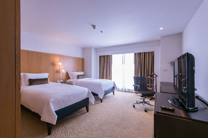 Room 7 of 206