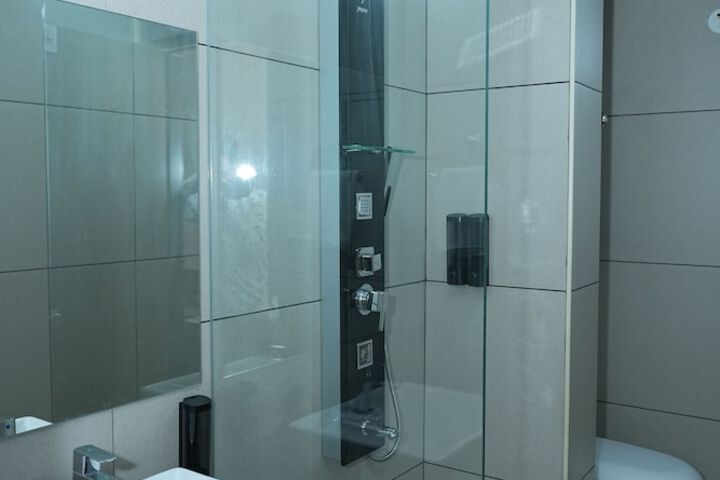 Room 49 of 67