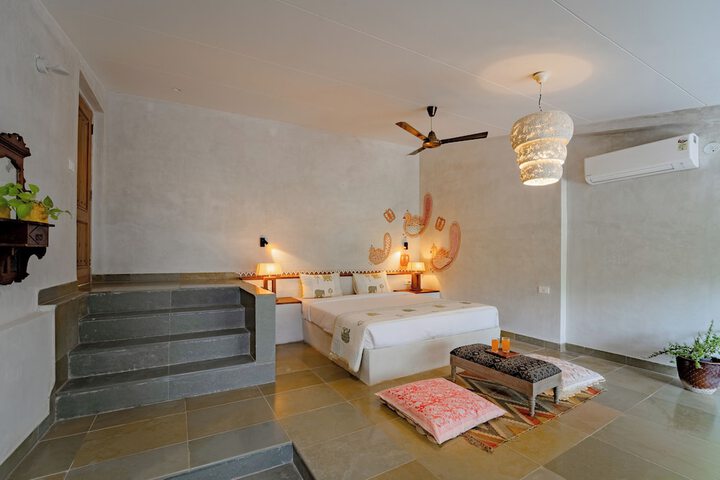 Room 38 of 207
