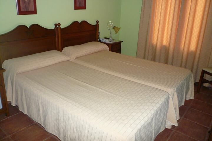 Room 7 of 32