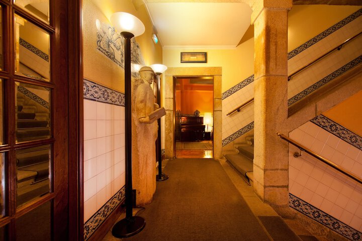 Ballroom/Hall 42 of 53