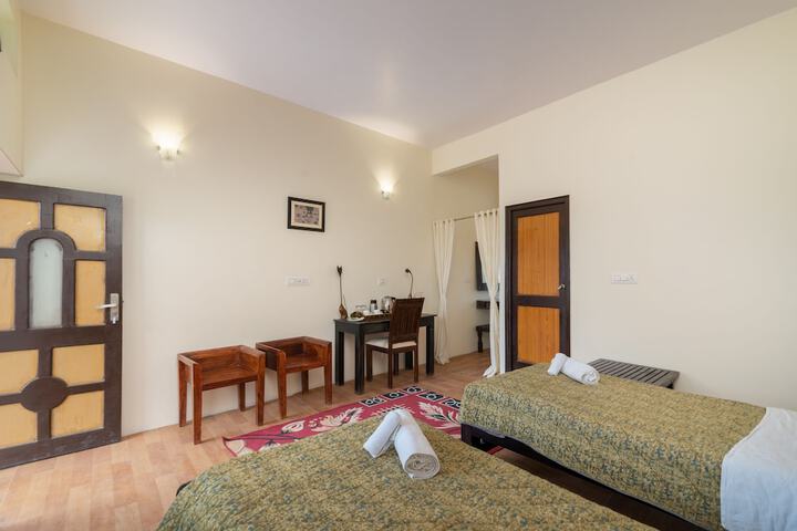 Room 7 of 30