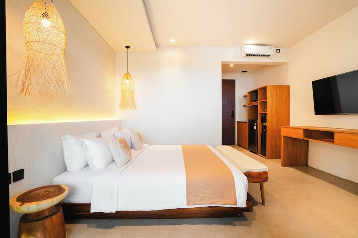 Room 10 of 37