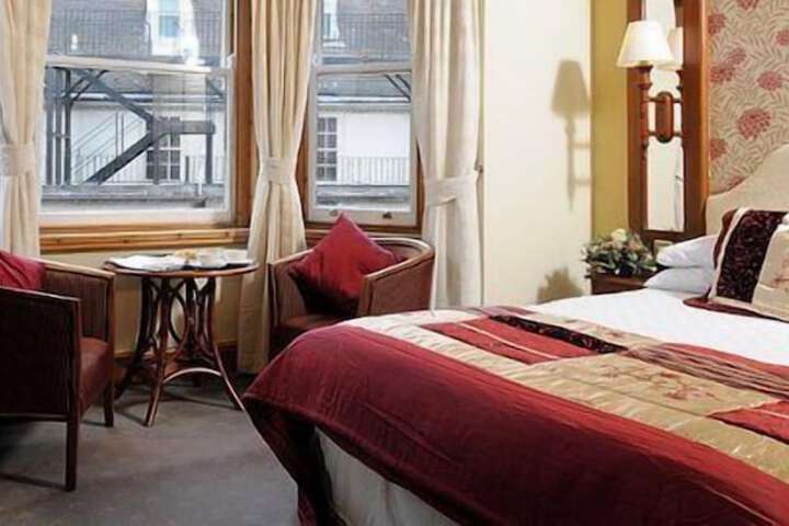 Room 12 of 22