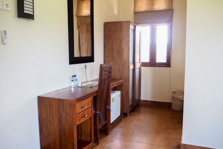 Room 43 of 78