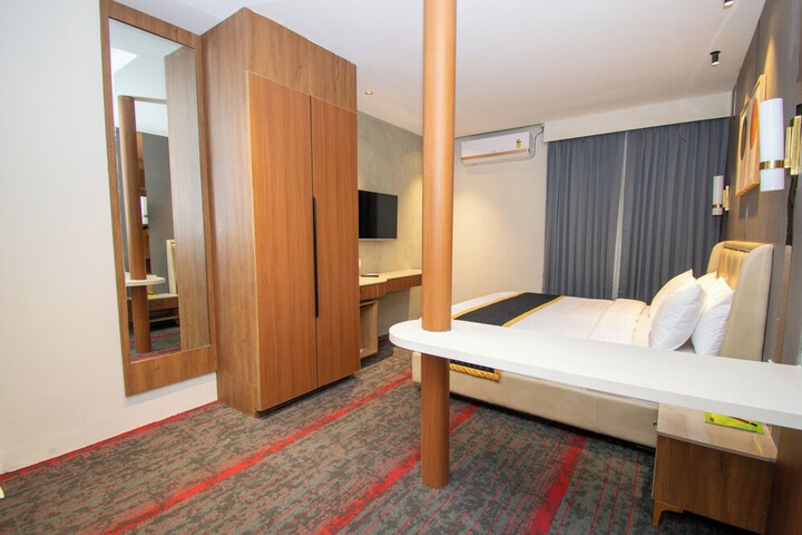 Room 18 of 45