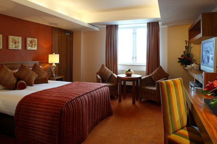 Room 4 of 35