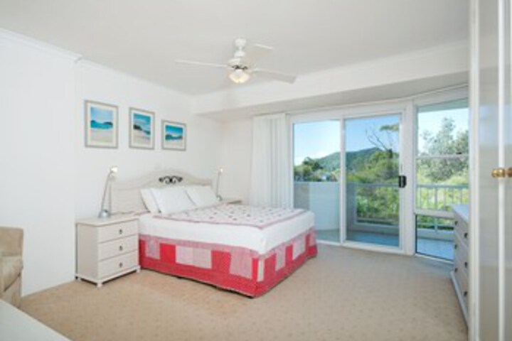 Room 14 of 15