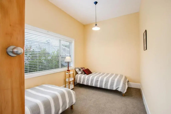 Views on Colenso Napier Holiday Home