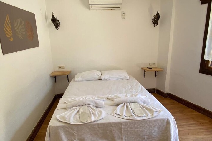 Room 34 of 72