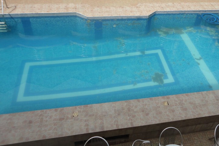 Pool 14 of 20