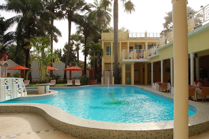 Pool 18 of 33