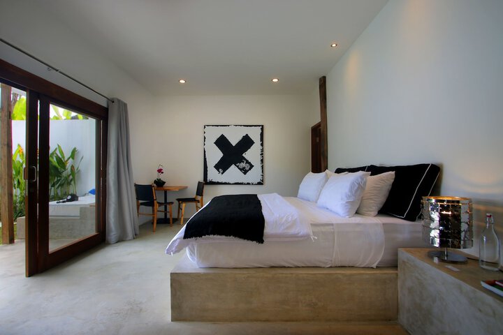 Room 9 of 78