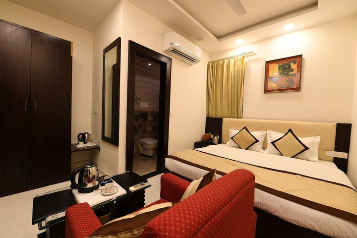 Room 4 of 45