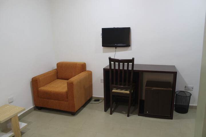 Room 12 of 25