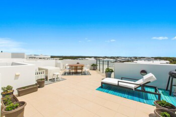 Terrace/Patio 14 of 16