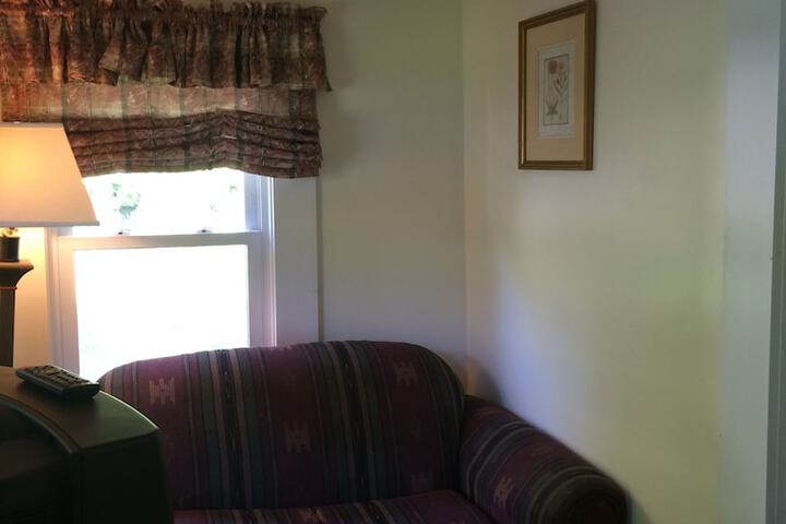 2 Queen Beds (7 of 10)