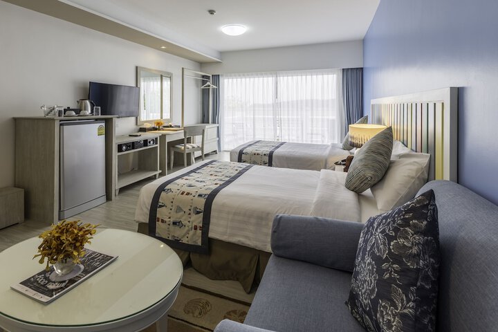 Room 3 of 35