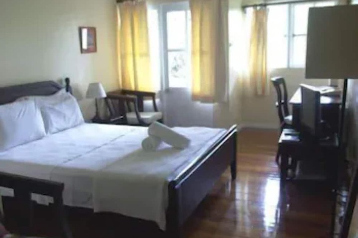 Room 12 of 44