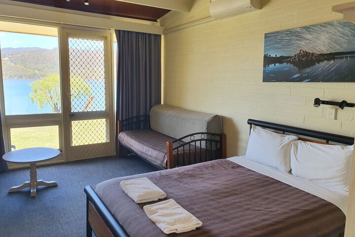 Room 24 of 63