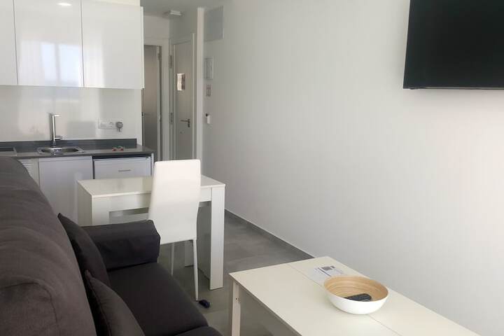Room 6 of 48
