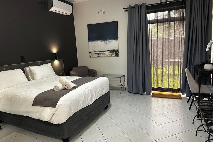 Room 14 of 26