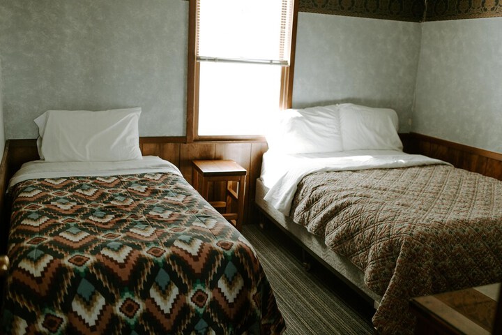 Room 15 of 167
