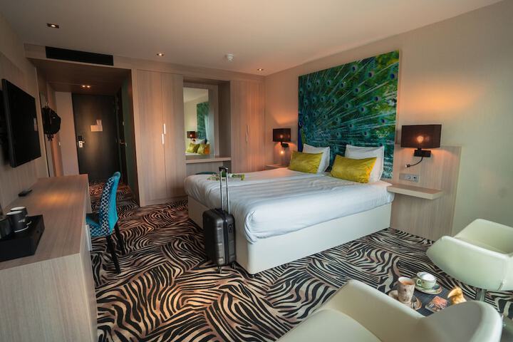 Room 55 of 108