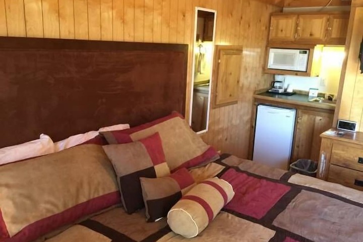 Room 14 of 19