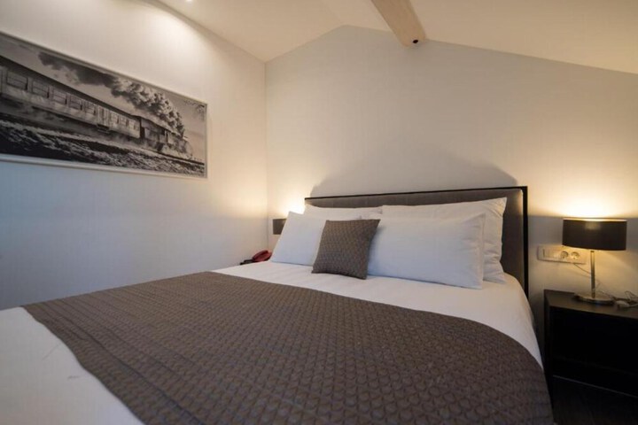 Room 54 of 229