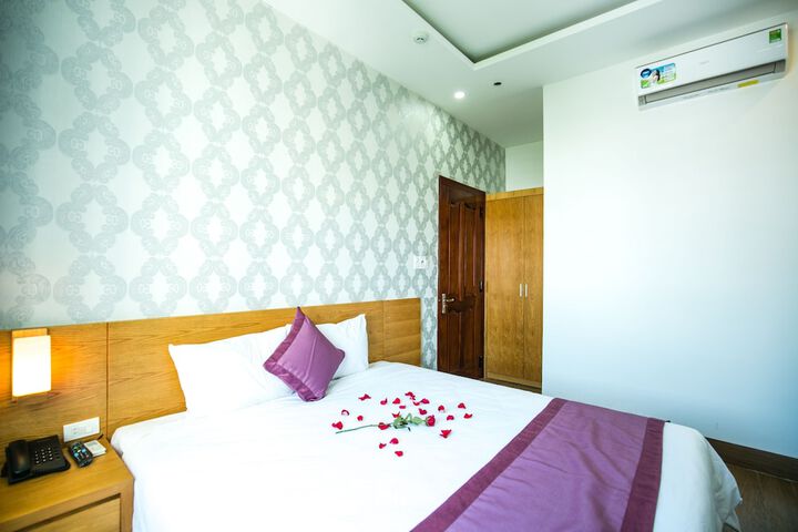 Room 14 of 14