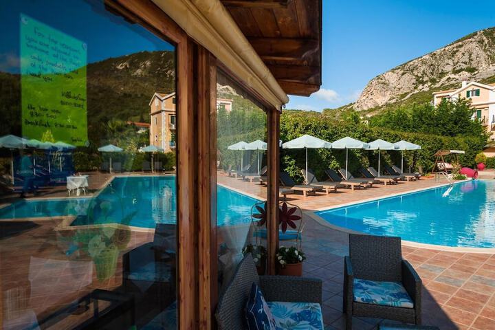 Pool Hotel