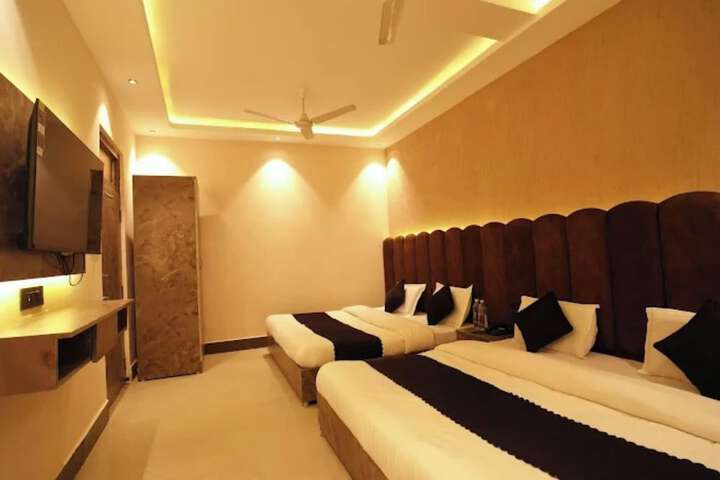 HOTEL DURGA PALACE