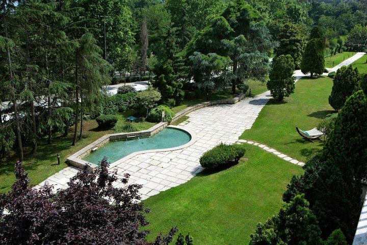 Pool 148 of 207