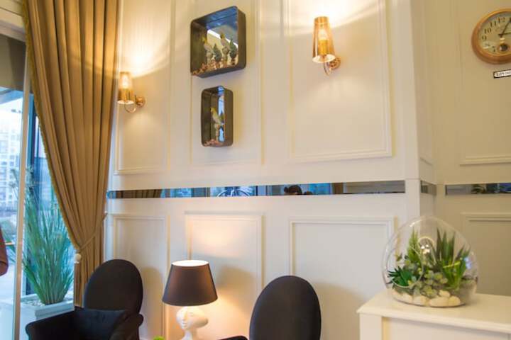 Entrance & Lobby