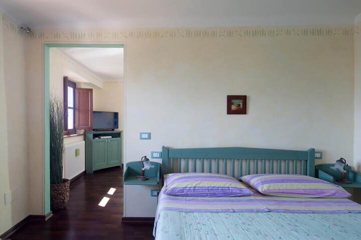 Room 9 of 40