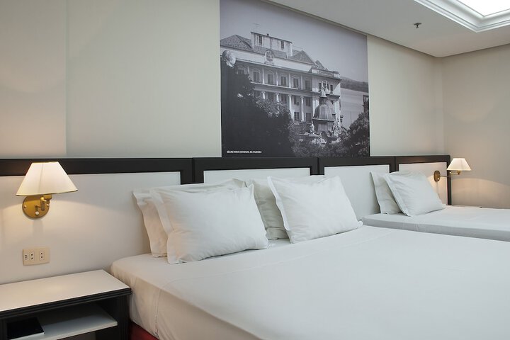 Room 34 of 66