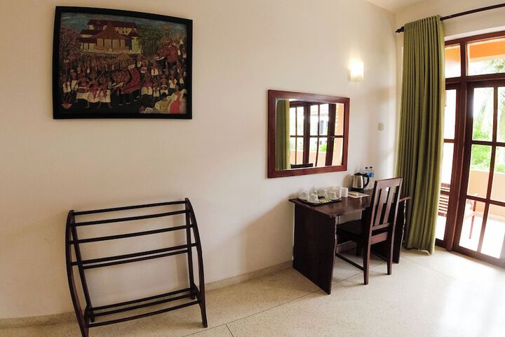Room 8 of 49