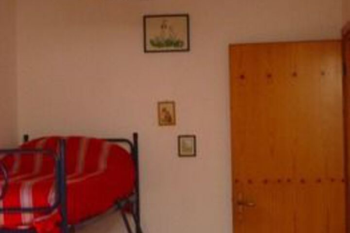 Room 10 of 20