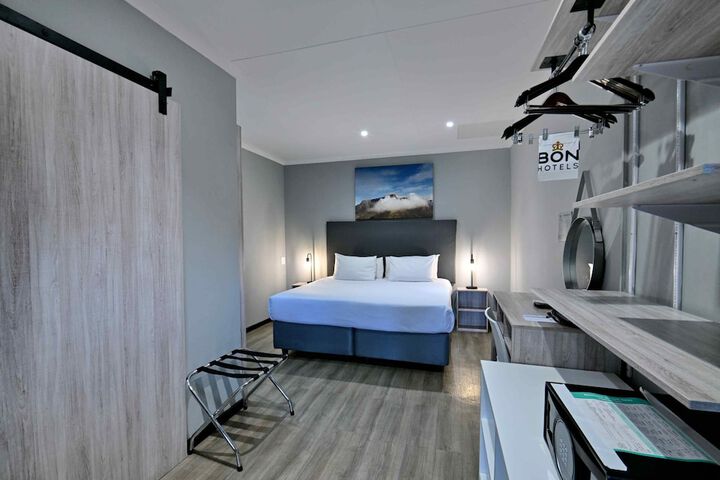 Room 9 of 69
