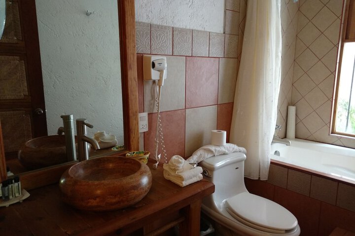 Room 14 of 28